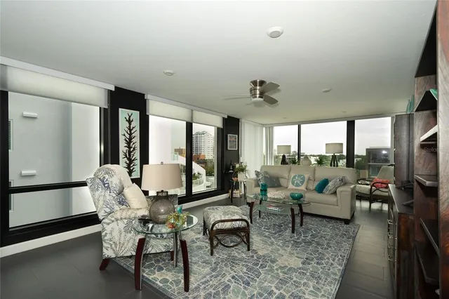 $815,000 | 707 South Gulfstream Avenue, Unit 602, Sarasota, FL 34236