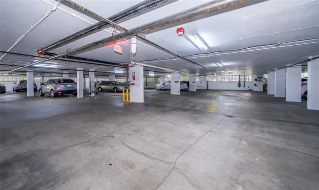 $815,000 | 707 South Gulfstream Avenue, Unit 602, Sarasota, FL 34236