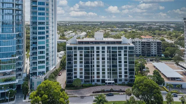 $815,000 | 707 South Gulfstream Avenue, Unit 602, Sarasota, FL 34236