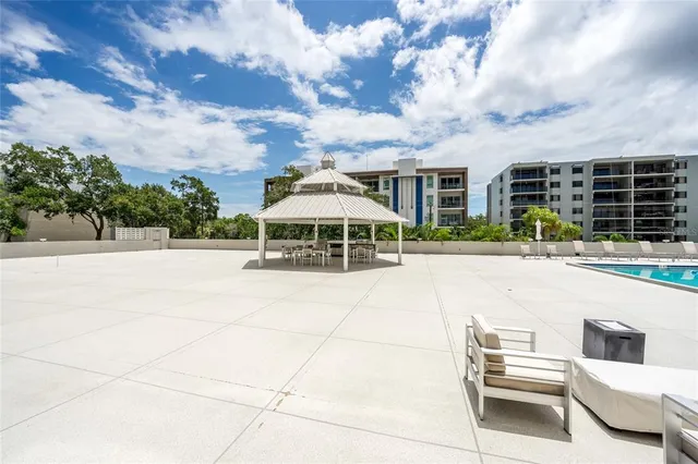 $815,000 | 707 South Gulfstream Avenue, Unit 602, Sarasota, FL 34236