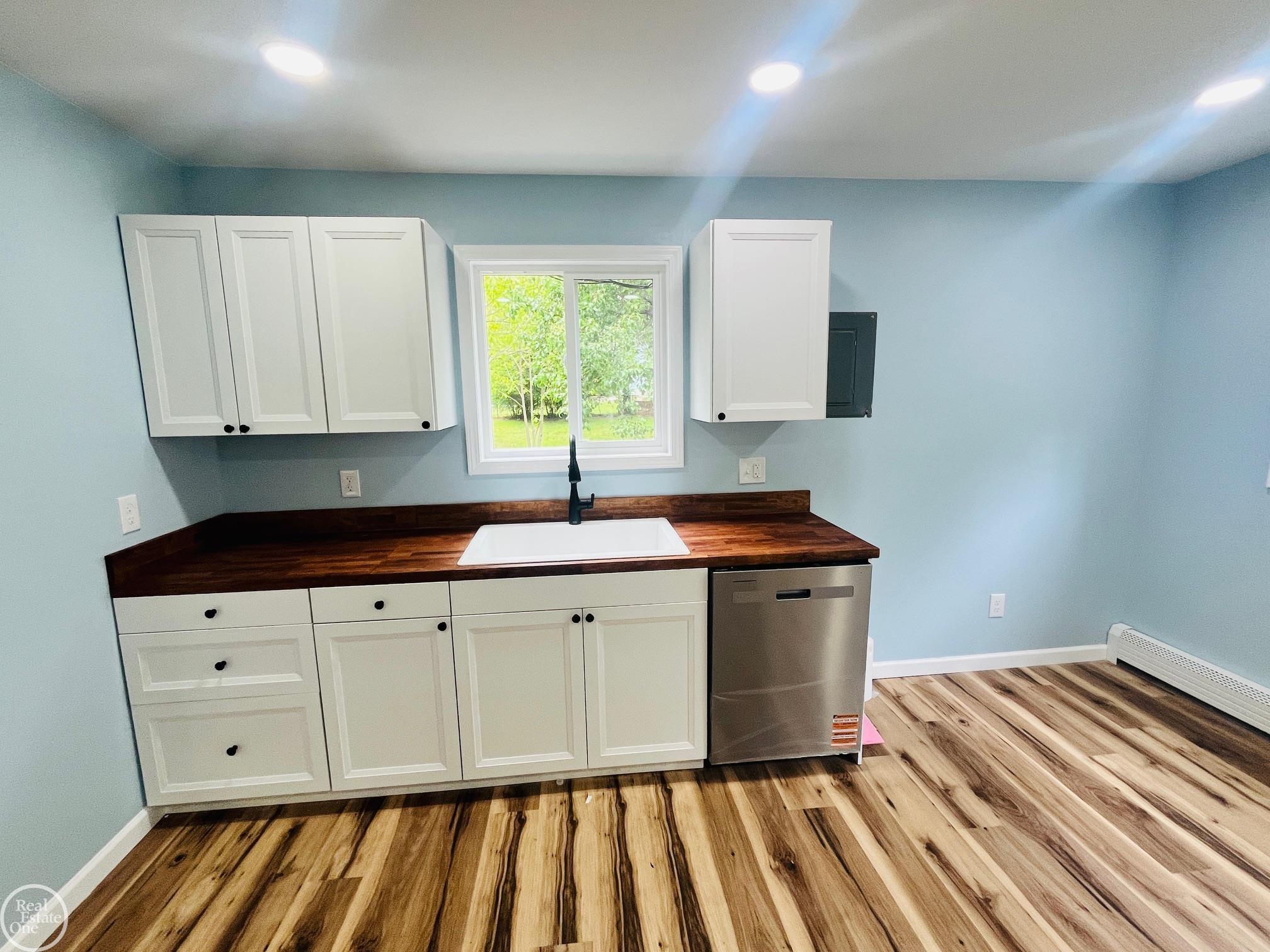 7295 Elmwood Road Lexington, MI 48450 - Photo 12 of 24