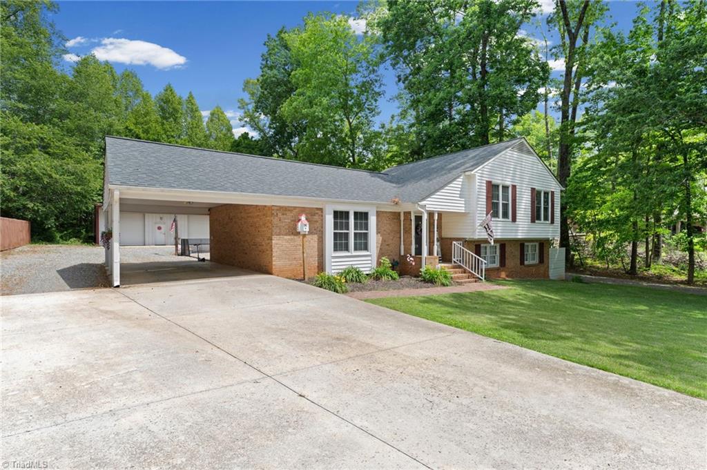 201 Kingwood Road Reidsville, NC 27320 - Photo 6 of 48