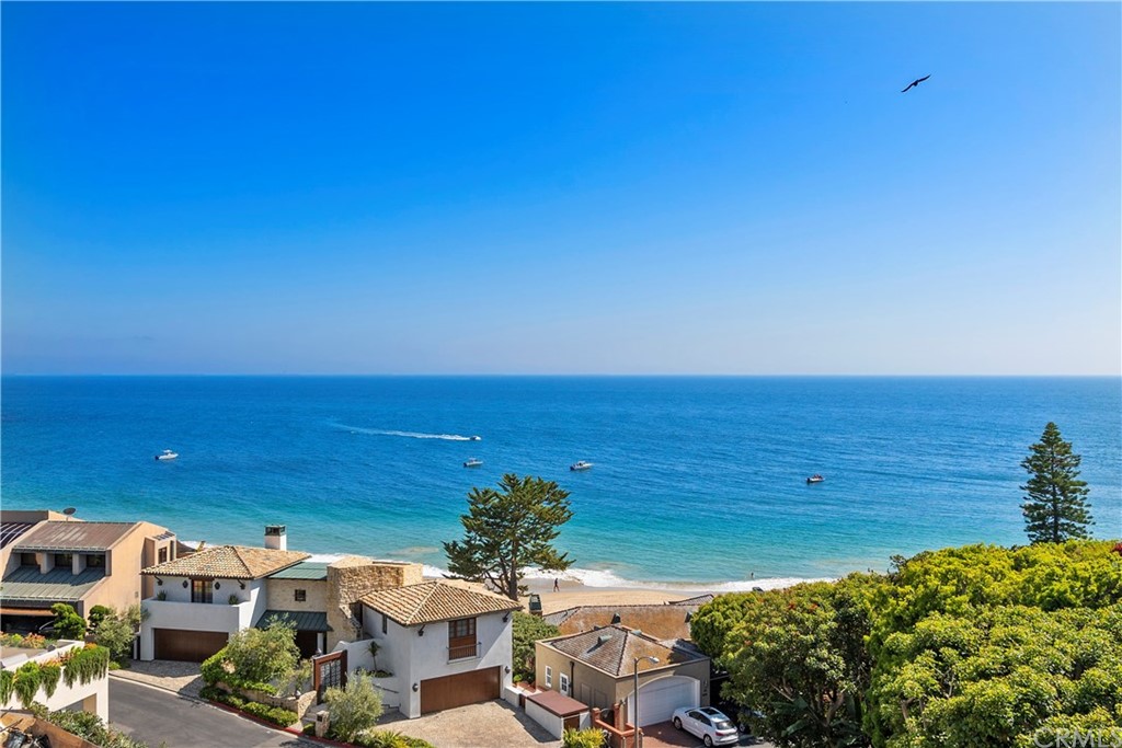 111 Emerald Bay Laguna Beach, CA 92651 - Photo 3 of 60