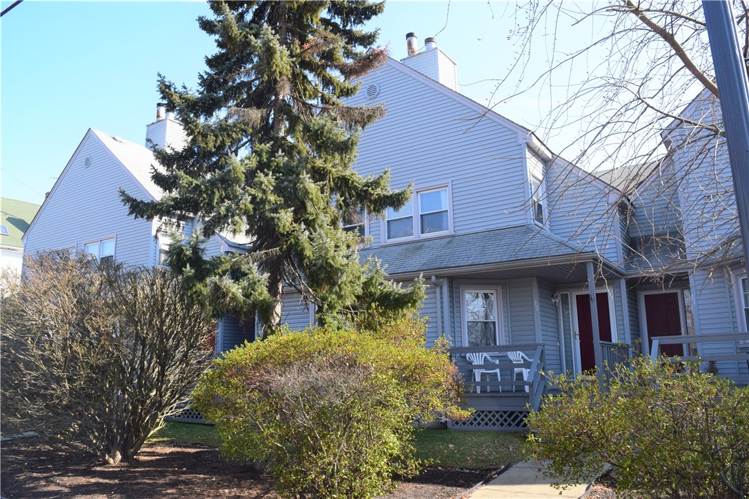 13 Spring Street Pawtucket, RI 02860 - Photo 1 of 12 Gallery Image 1