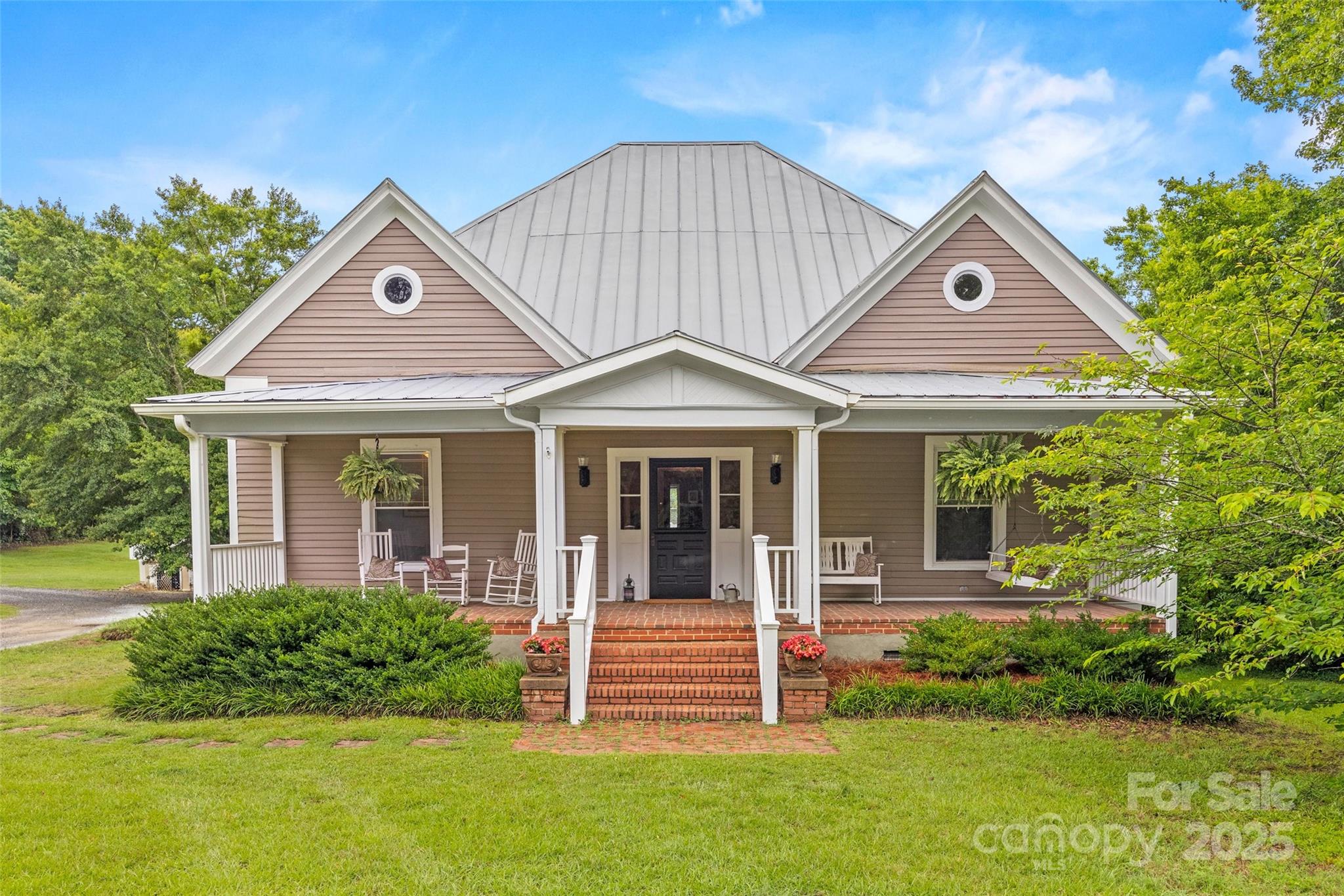 4569 Edgeland Road Edgemoor, SC 29712 - Photo 1 of 44 front view of a house with a yard