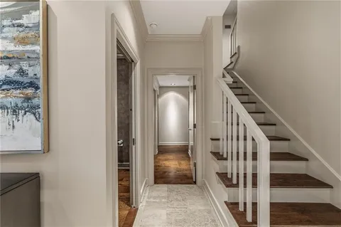 $2,100,000 | 2211 West 69th Terrace, Mission Hills, KS 66208