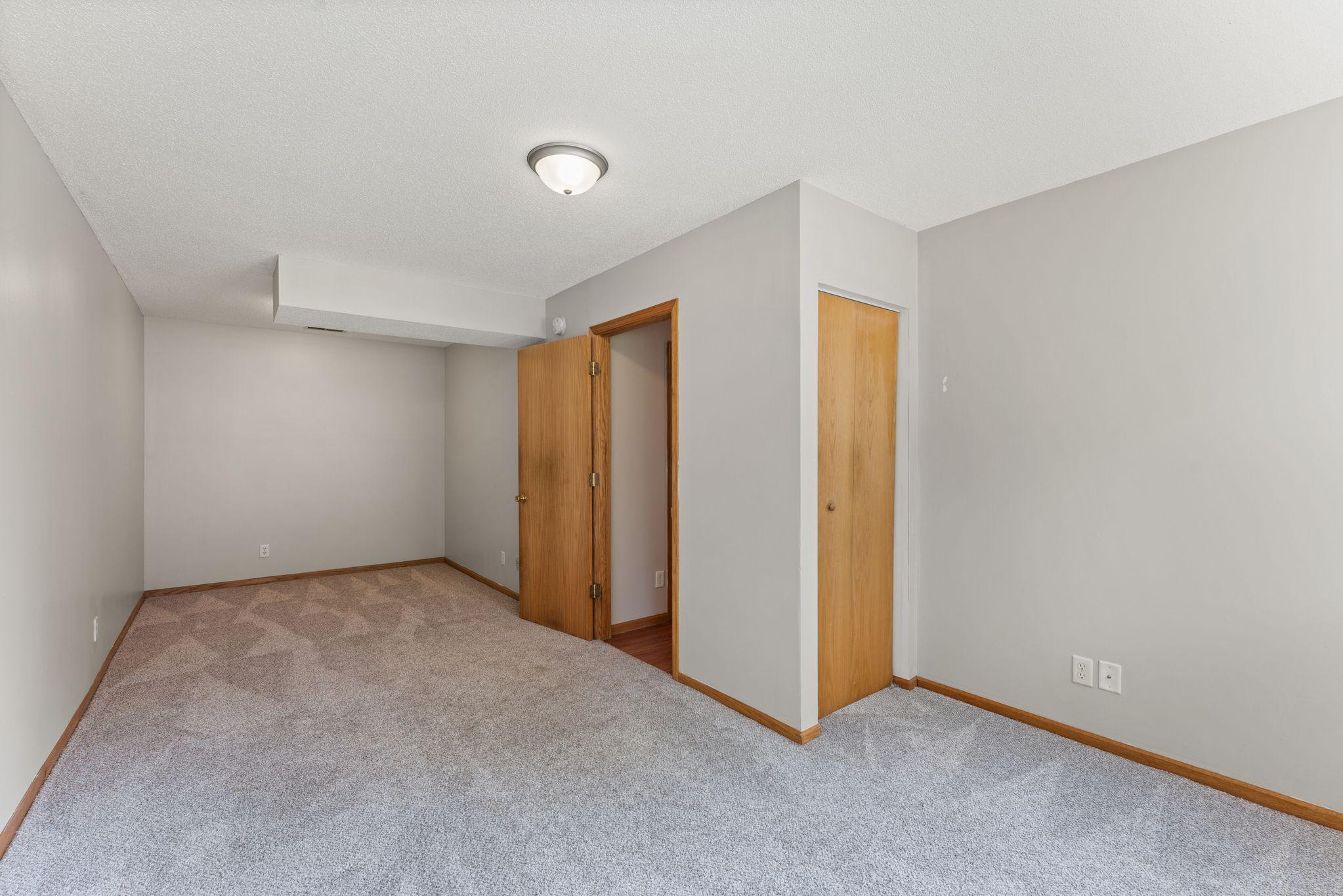 1380 Silver Lake Road Northwest New Brighton, MN 55112 - Photo 20 of 27