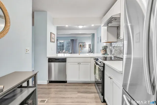 $2,400 | 40 Ferry Court, Unit 40, Stratford, CT 06615