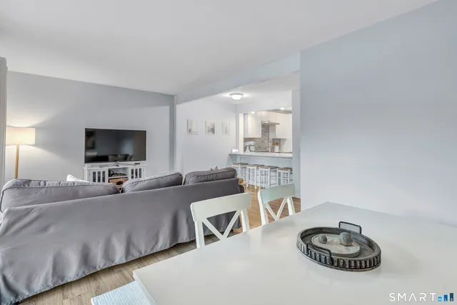 $2,400 | 40 Ferry Court, Unit 40, Stratford, CT 06615