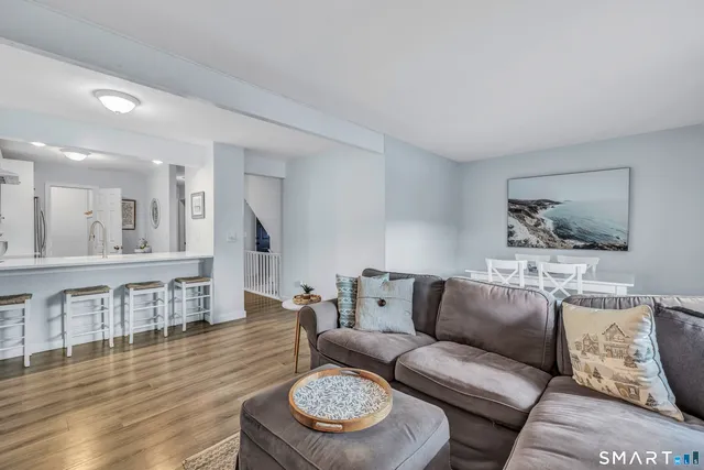 $2,400 | 40 Ferry Court, Unit 40, Stratford, CT 06615