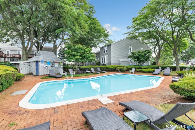 $2,400 | 40 Ferry Court, Unit 40, Stratford, CT 06615