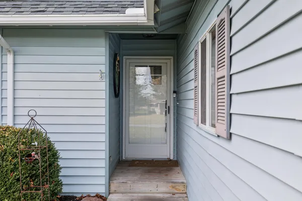 $799,000 | 7201 Holiday Drive, Canadian Lakes, MI 49346