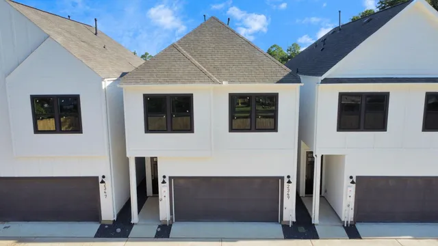 $2,450 | 2349 Hoskins Drive, Houston, TX 77080