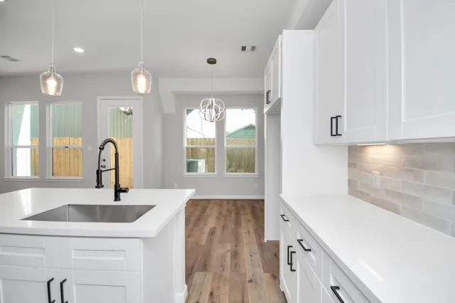 $2,450 | 2349 Hoskins Drive, Houston, TX 77080