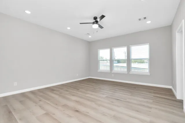 $2,450 | 2349 Hoskins Drive, Houston, TX 77080