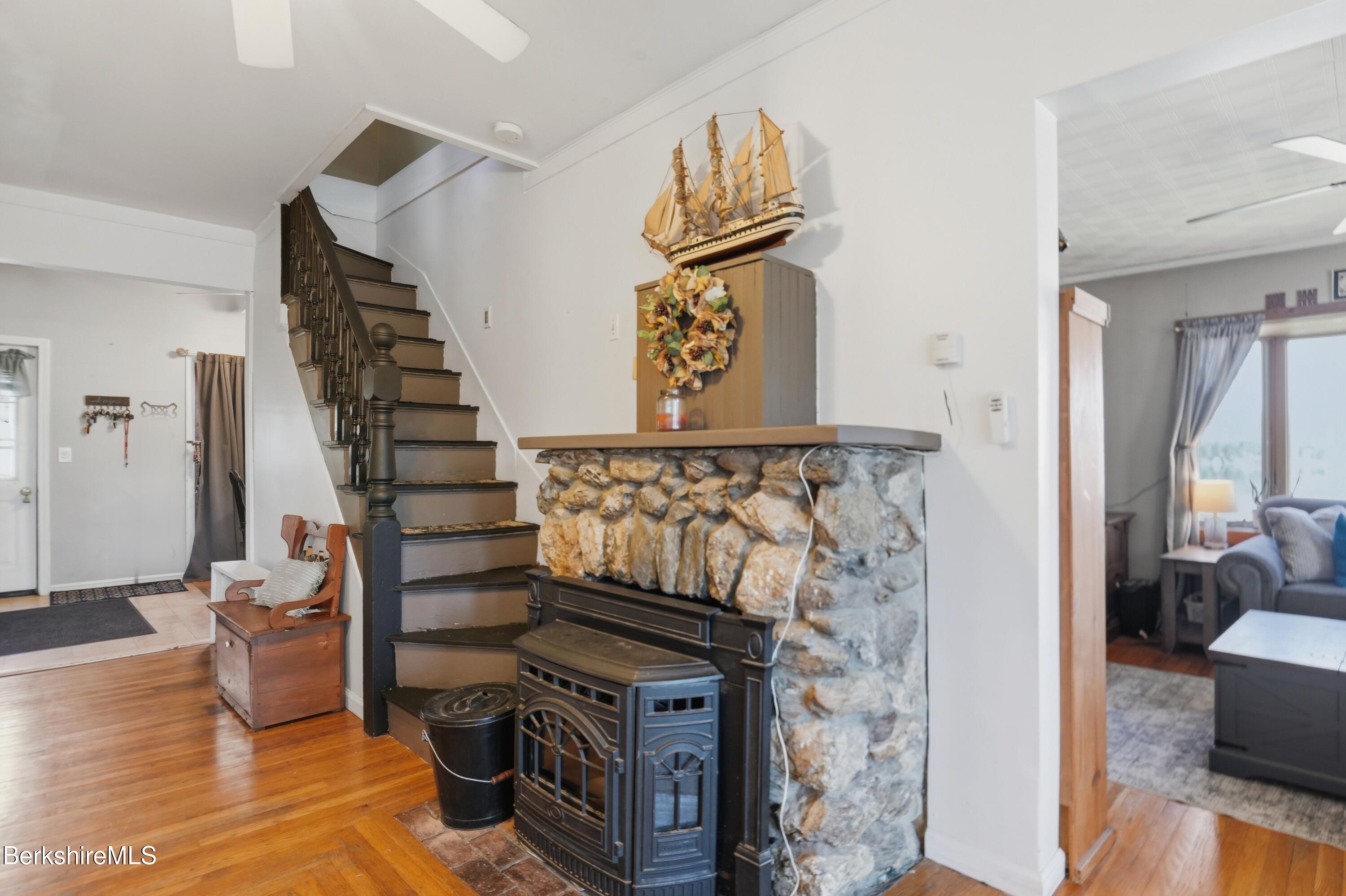 22 Broadway Street Pittsfield, MA 01201 - Photo 41 of 84 031_jan02247