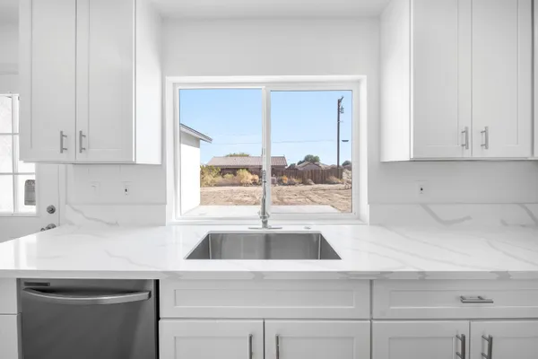 $370,000 | 2864 Vista Avenue, Thermal, CA 92274