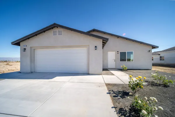 $370,000 | 2864 Vista Avenue, Thermal, CA 92274