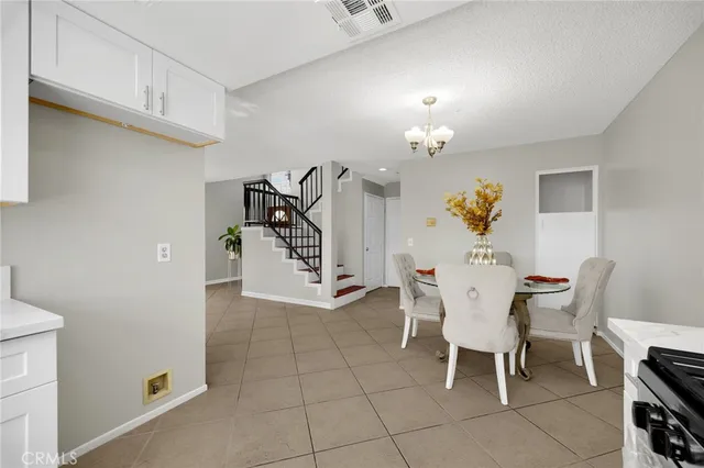 $2,850 | 331 East Phillips Boulevard, Pomona, CA 91766