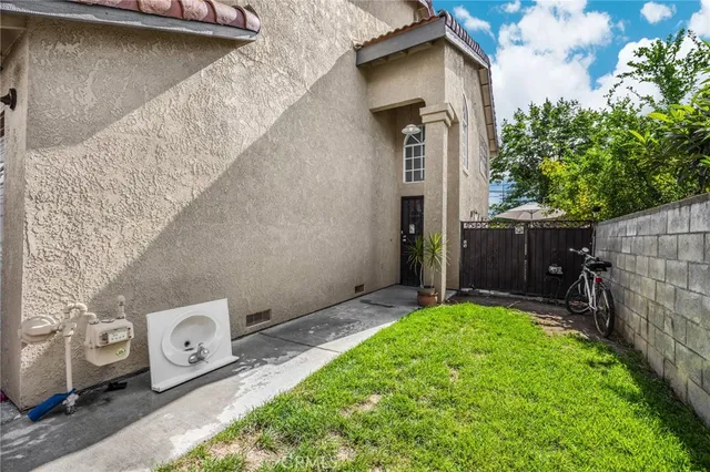 $2,850 | 331 East Phillips Boulevard, Pomona, CA 91766