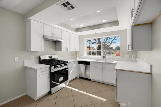 $2,850 | 331 East Phillips Boulevard, Pomona, CA 91766