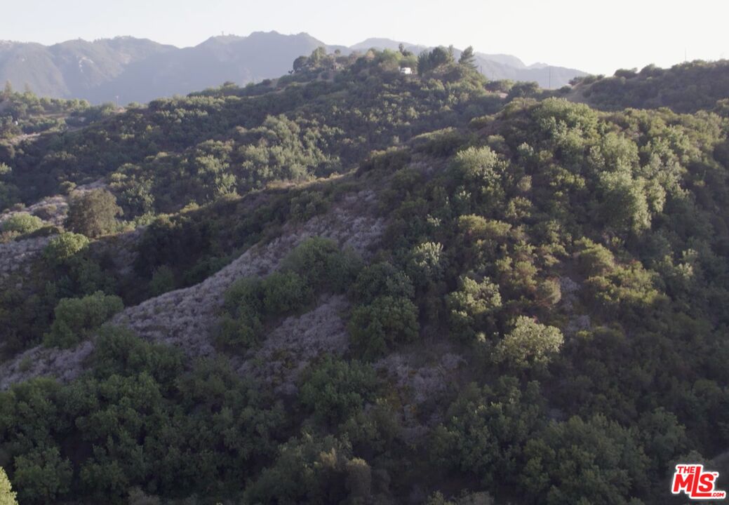 2300 Corsham Road Topanga, CA 90290 - Photo 4 of 13 a view of city and mountain