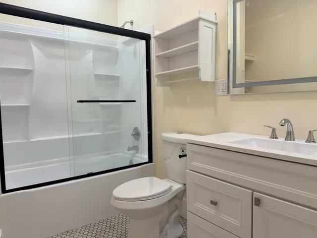 $2,595 | 130 Hubinger Street, Unit 2, New Haven, CT 06511