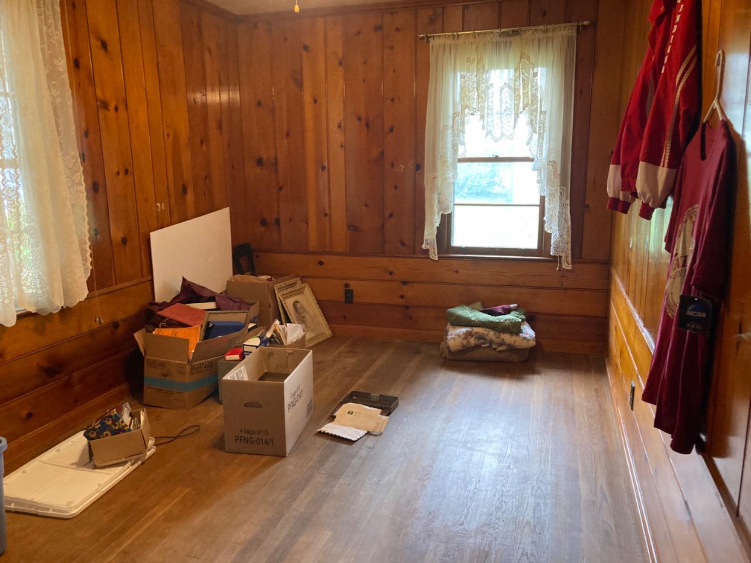 527 5th Street Rising Sun, IN 47040 - Photo 3 of 9