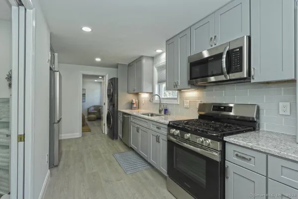 $2,500 | 108 Pointina Road, Westbrook, CT 06498