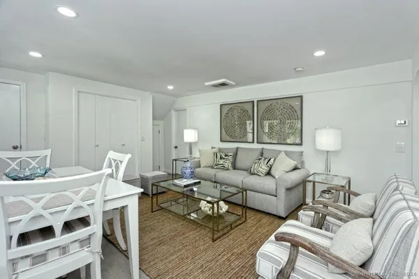 $2,500 | 108 Pointina Road, Westbrook, CT 06498