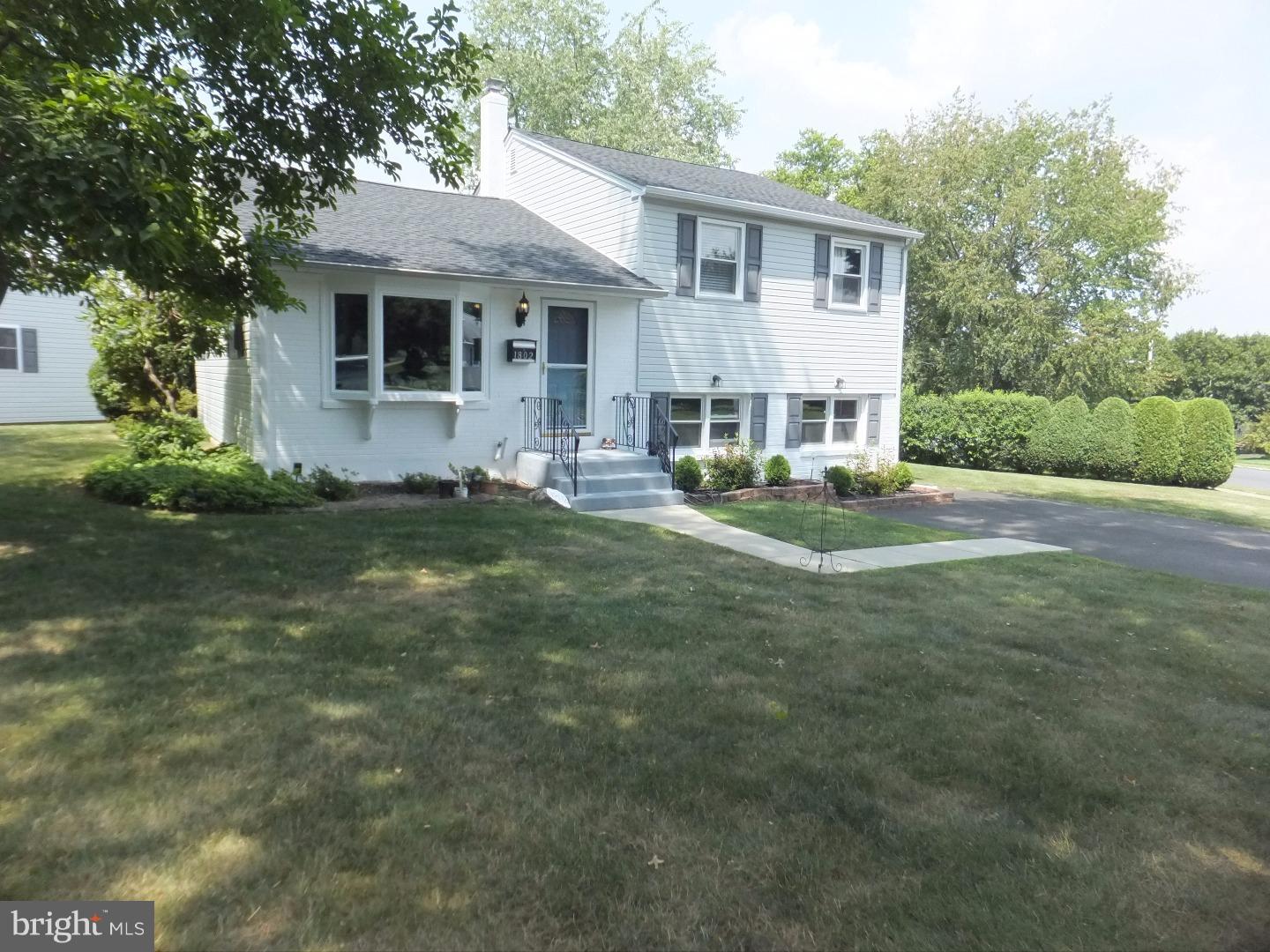 1802 Jill Road Willow Grove, PA 19090 - Photo 2 of 15 Gallery Image 2