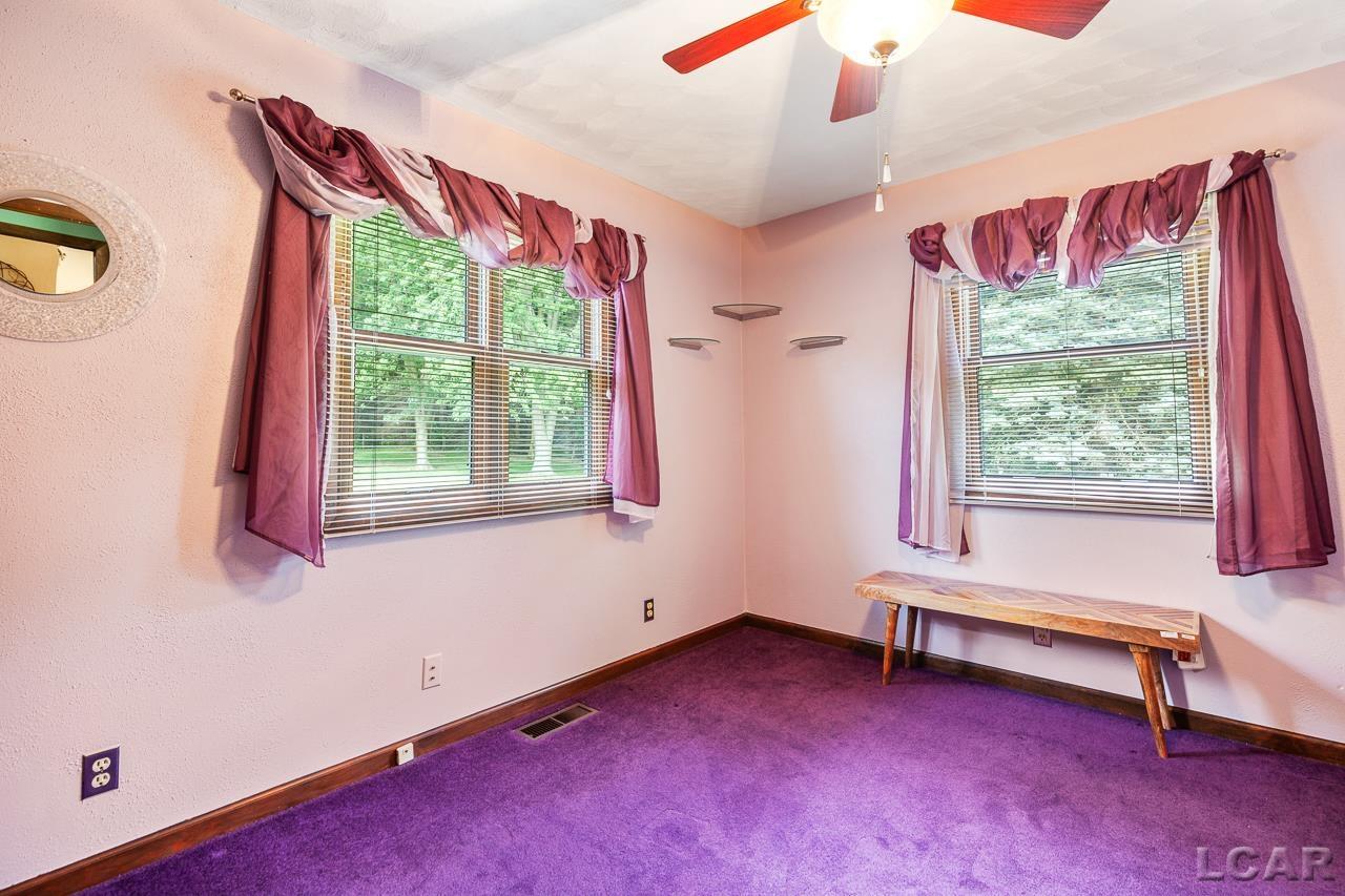 1990 Oakwood Road Adrian, MI 49221 - Photo 27 of 46 50153910-e14a24d2-4b92-47bb-a038-b43def3f8ff9.JPG