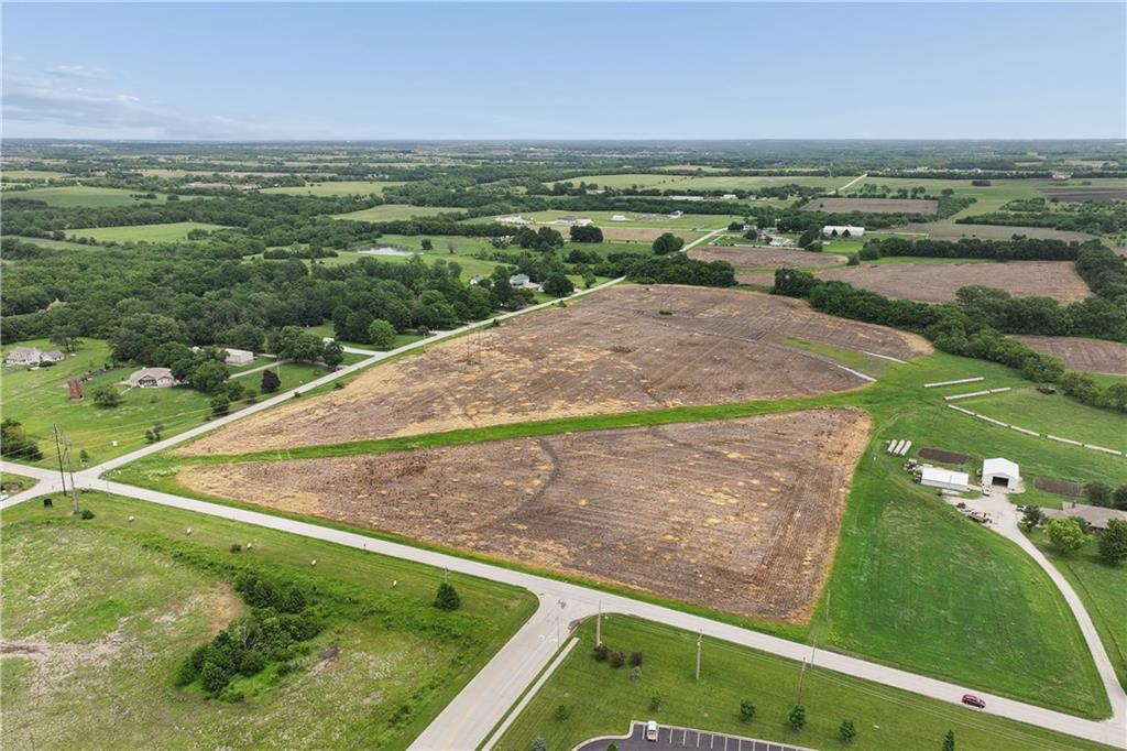 19411 South Ridgeview Road Spring Hill, KS 66083 - Photo 4 of 24
