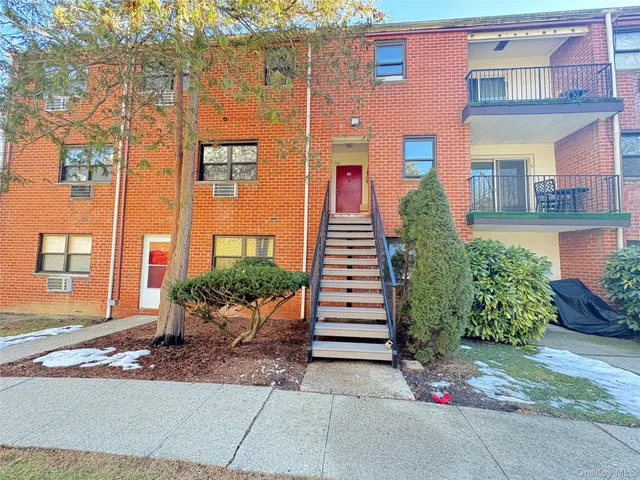 $2,995 | 59 Fieldstone Drive, Unit 23, Hartsdale, NY 10530