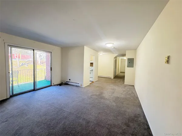 a view of empty room with an empty room