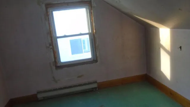 $100,000 | 72 Yeaton Street, Waterville, ME 04901