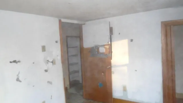 $100,000 | 72 Yeaton Street, Waterville, ME 04901