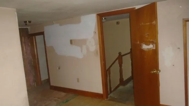 $100,000 | 72 Yeaton Street, Waterville, ME 04901