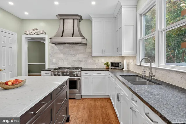 $1,400,000 | 115 Fox Trail Terrace, North Potomac, MD 20878