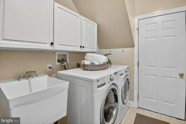 $1,400,000 | 115 Fox Trail Terrace, North Potomac, MD 20878