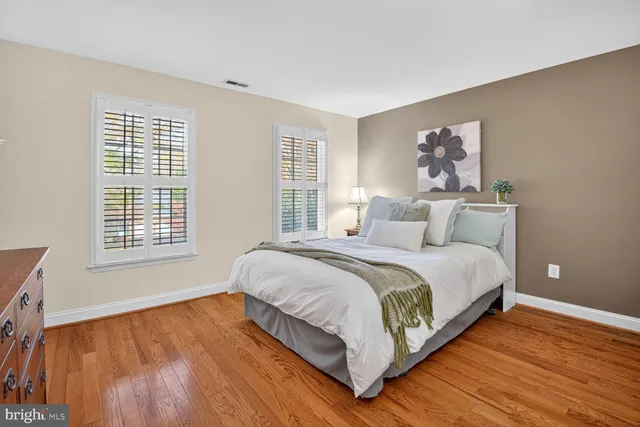 $1,400,000 | 115 Fox Trail Terrace, North Potomac, MD 20878