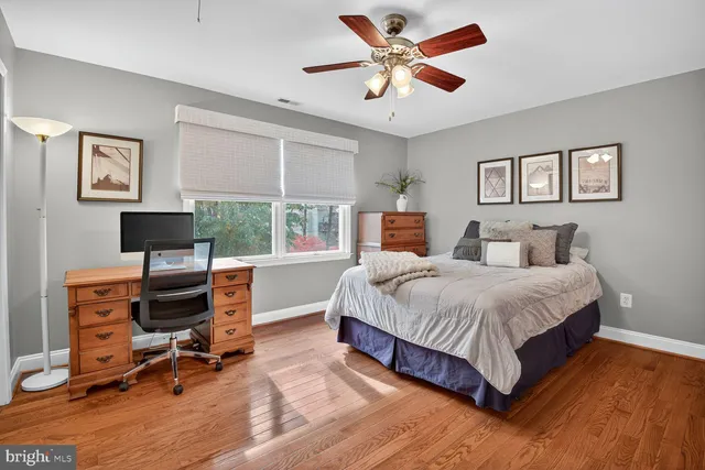 $1,400,000 | 115 Fox Trail Terrace, North Potomac, MD 20878