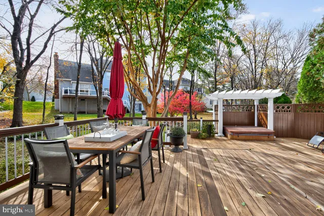 $1,400,000 | 115 Fox Trail Terrace, North Potomac, MD 20878