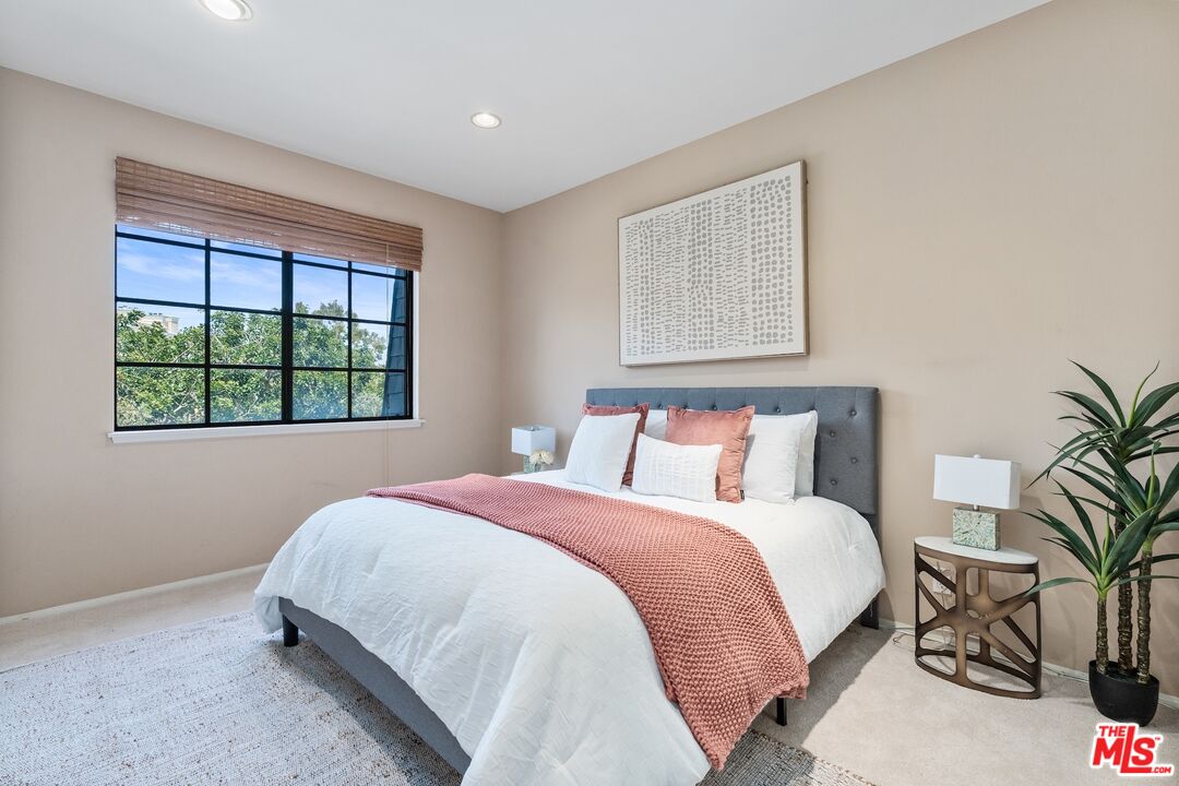 306 Bora Bora Way, Unit 305 Marina del Rey, CA 90292 - Photo 15 of 27