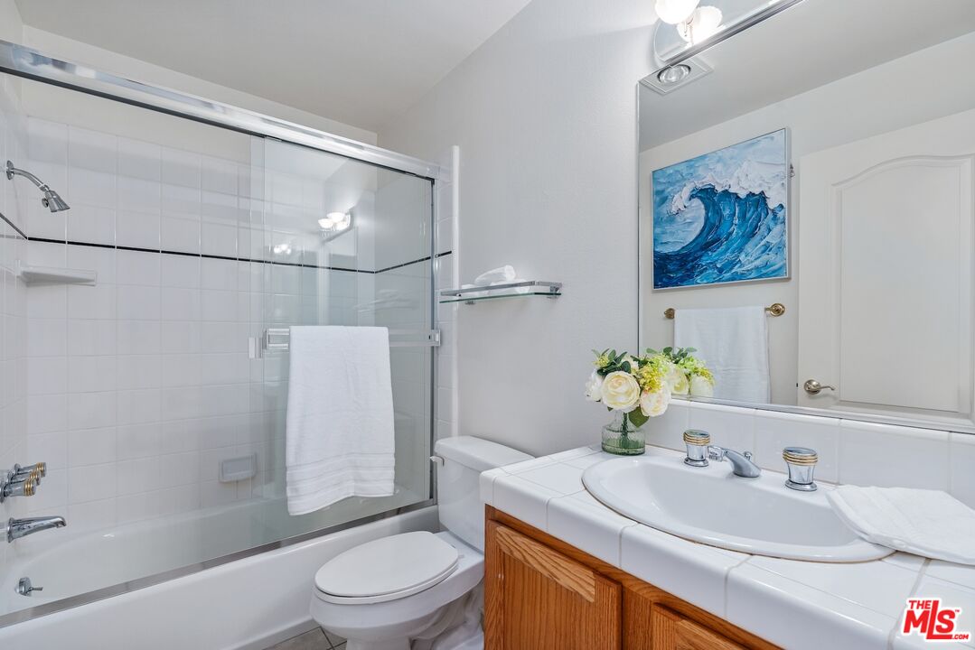 306 Bora Bora Way, Unit 305 Marina del Rey, CA 90292 - Photo 16 of 27