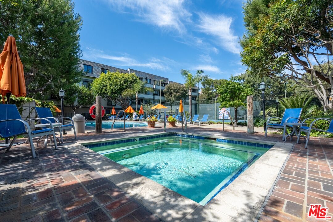 306 Bora Bora Way, Unit 305 Marina del Rey, CA 90292 - Photo 19 of 27