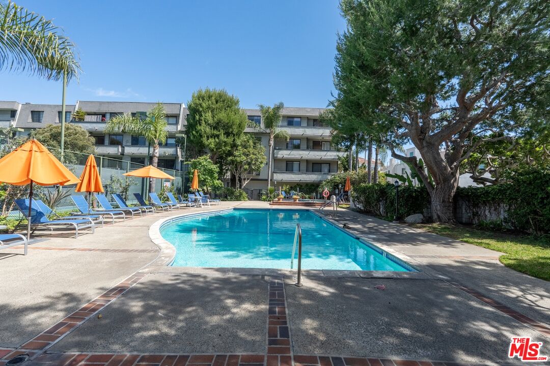 306 Bora Bora Way, Unit 305 Marina del Rey, CA 90292 - Photo 20 of 27