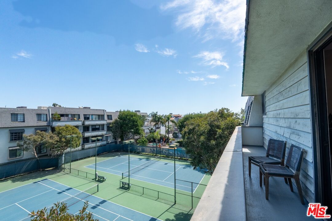 306 Bora Bora Way, Unit 305 Marina del Rey, CA 90292 - Photo 21 of 27