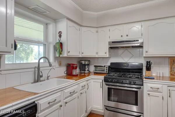 $299,999 | 175 Highway 182, Morgan City, LA 70380