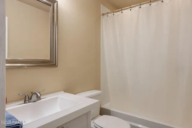 $314,900 | 175 Highway 182, Morgan City, LA 70380